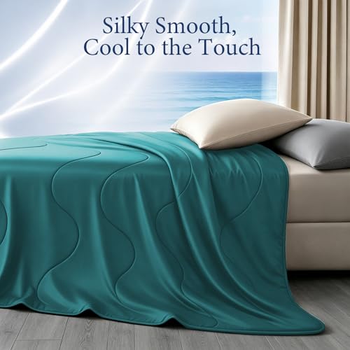 Image of Cooling Comforter for Hot Sleepers, Queen 90x90, Peacock Blue | Cooling blanket feel, Q-Max >0.4 cool touch, double-sided cooling, Sorona fill, for night sweats, lightweight & breathable