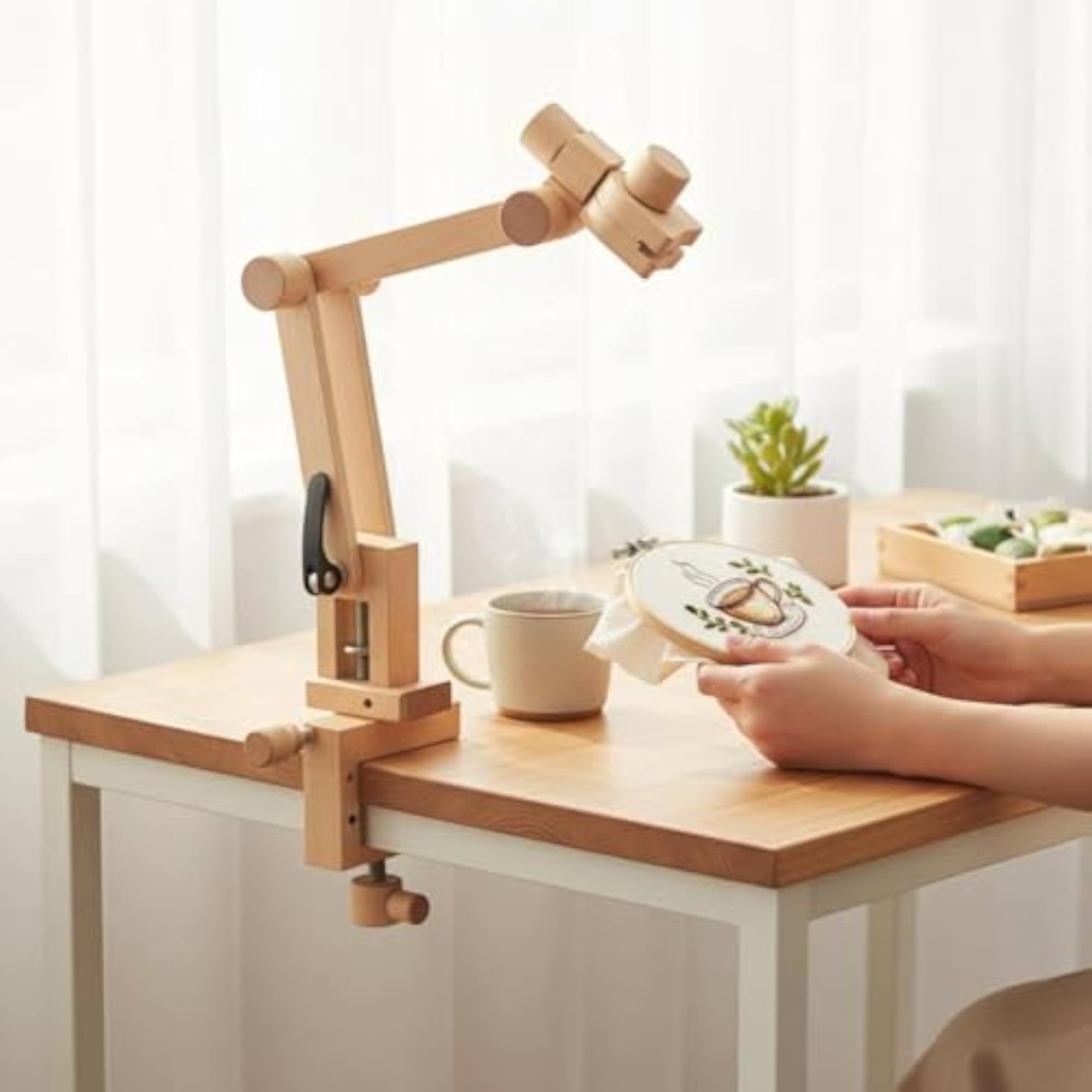Foldable Wooden Embroidery Stand with 360° Rotation