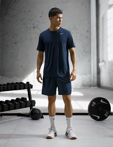 Image of Nike Men's Form Dri-FIT 7 inch Workout Shorts; Unlined Training Shorts