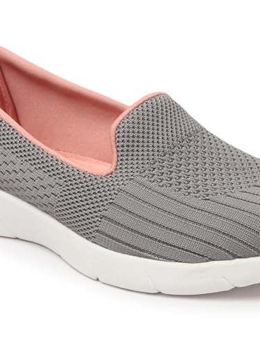 Image of Carlton London Breathable Knit Slip-On Sneakers - Lightweight Comfort for Everyday Wear