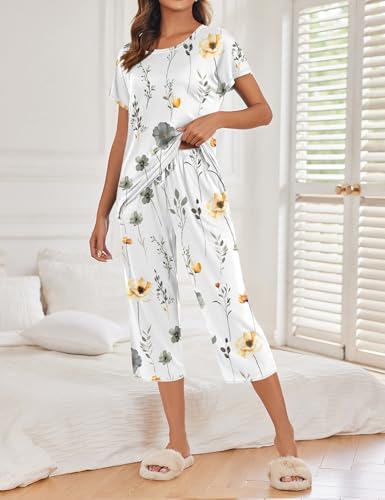 Image of Ekouaer Women's Capri Pajama Sets Print Short Sleeve Sleepwear Top and Capri Pants Soft Loungewear with Pocket