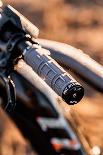 Bat Bite Bike Co. Mountain Bike Handlebar Grips With Alloy Bar End, Double Lock-On Mtb Grips, Anti-Slip Bicycle Handle Grips, Comfortable Locking Grip For Bmx, Beach Cruiser, E-Bike, Scooter #TOP4