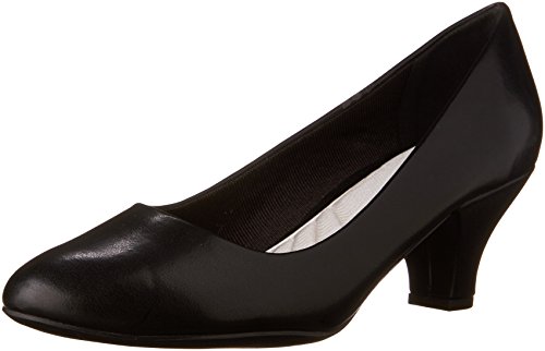 flight attendant shoes