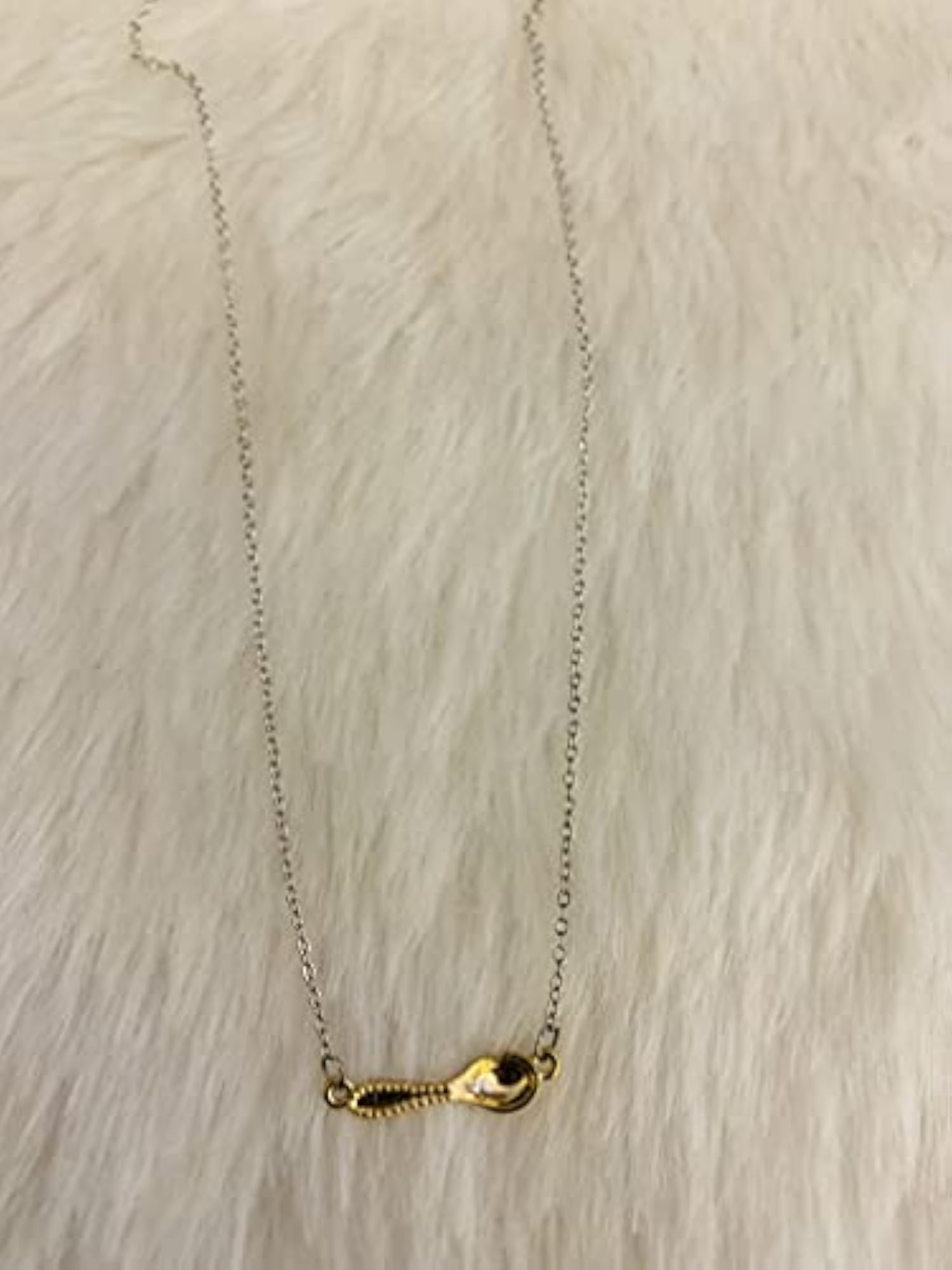 Stylish Chain Pendant Necklace for Dress-Up