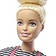 Barbie GMW03 - Naschcafé Spielset, kurviger Blonde (30,4 cm), +20 realistische Spielteile: Maschine, Milch, Sirup, Kaffeebecher, Wasserflaschen, Süßigkeiten, Snacks und mehr, ab 3 Jahren