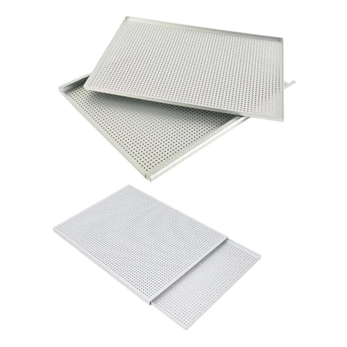 Plaque de cuisson rectangulaire pour éviter la pâte feuilletée molle au four