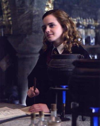 Amazon ブロマイド写真 ハリー ポッター ハーマイオニー エマ ワトソン 授業中 アイドル 芸能人グッズ 通販