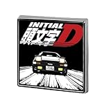 ピンバッジ 頭文字d イニシャルD ブローチ 徽章 ボタンブローチ 缶バッジ 合金製 襟章 アクセサリー 正方形 お洒落 軽量 人気