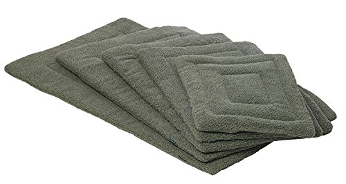 House of Paws Moss Berber Fleece Small Mat for Pets - Machine Washable, Insulating and Durable