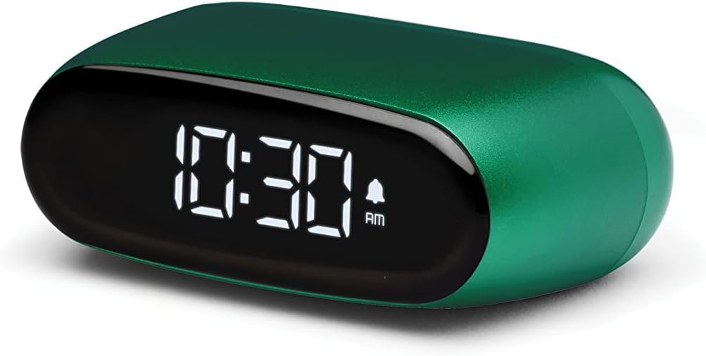 Mini réveil Lexon MINUT rechargeable pour table de chevet et voyage vert sombre