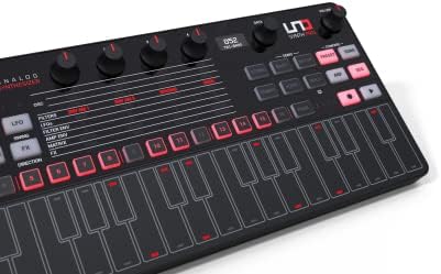 IK Multimedia UNO Synth Pro biurko czarna edycja limitowana