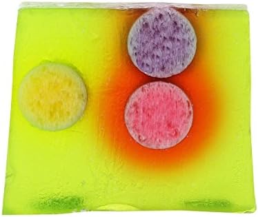 Bomb Cosmetics O Christmas Tree Handmade Wrapped Bath & Body Gift Pack, Contains 5-Pieces, 420g