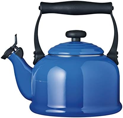 Le Creuset Traditional Stove-Top Kettle with Whistle, Suitable for All Hob Types Including Induction, Enamelled Steel, Capacity: 2.1 L, Black, 92000800140000