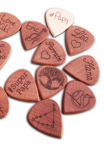 Médiator guitare en bois personnalisé avec texte et motif gravé, en bois massif d’acajou - Les Beatles, Paul McCartney, John Lennon, RIngo Starr, George Harrison Médiator guitare en bois personnalisé avec texte et motif gravé, en bois massif d'acajou – Image 3