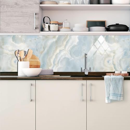 Papier peint étanche marbre bleu beige pour masquer et protéger un mur abîmé