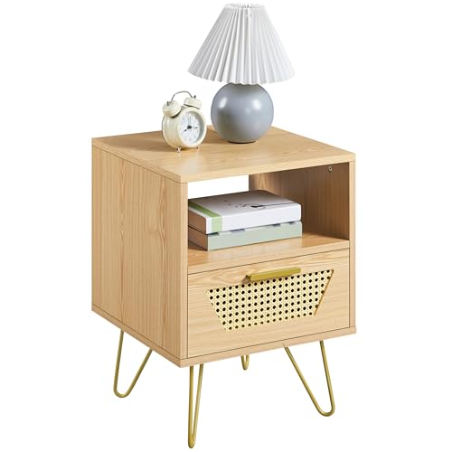 Aspetto del rattan: Realizzato con una combinazione di piani in legno e rattan, questo comodino in legno presenta un design pulito che emana freschezza e serenità. Questo tavolino si adatta a un'ampia gamma di stili, come gli interni scandinavi, zen o minimalisti