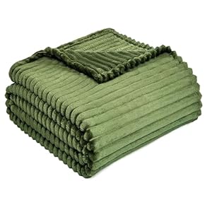 LANE LINEN Fleece Blanket Queen Size 228 x 228 – Olive Green Soft Fluffy Plush Throw Blankets for Bed, Lightweight Cozy Warm Blanket for Women & Men – Bedroom Decor & Gift for Her or Him