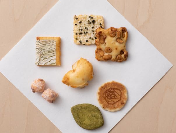 Amazon.co.jp: 赤坂柿山 ななこ 10袋入り あられ おかき 詰合せ 和菓子