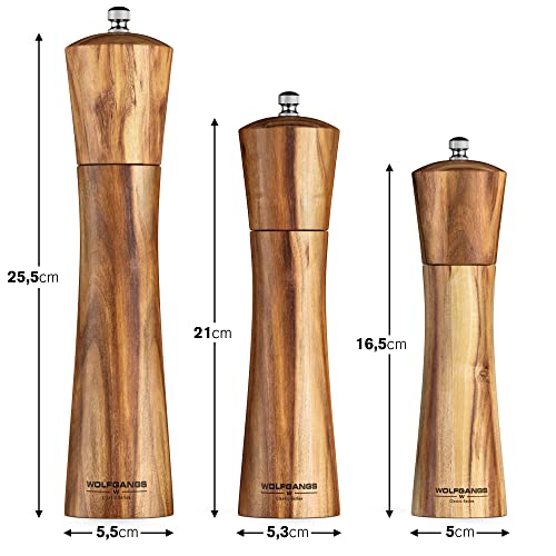 Foto von Wolfgangs Salz und Pfeffermühle Klein aus Holz - Edles Gewürzmühlen Set mit Keramikmahlwerk für jede Mahlgröße - Pfeffer und Salzmühle Holz - Pfeffer Mühle mit Extra Untersetzer + Löffel