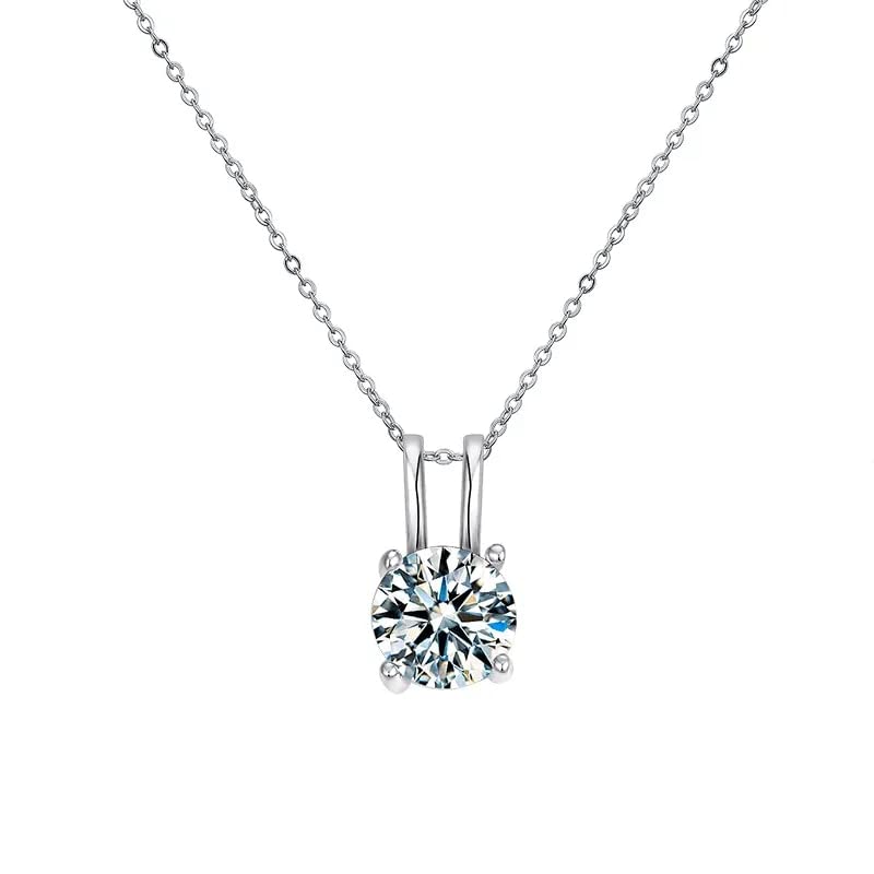 Pendentif Moissanite de qualité D VVS1 style solitaire en argent précieux