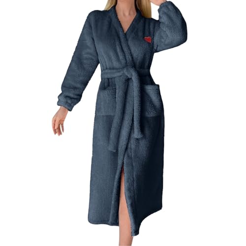 Robe de chambre en satin bleu marine et chemise de nuit flanelle au toucher luxe soyeux