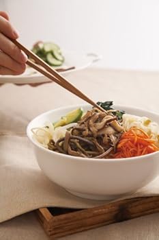 Paperback The Happiness of Korean Food (Korean edition) Book