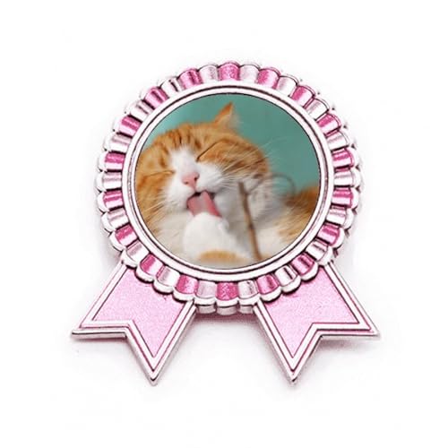 Broche chat rose à rayures jaunes en métal taille M pour personnaliser vos vêtements