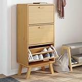 Amplio Espacio de Almacenaje: Este zapatero de madera maciza de pino ofrece tres puertas con estantes interiores, brindando un amplio espacio para organizar tus zapatos y otros objetos. Perfecto para tu entrada o recibidor, manteniendo todo ordenado y accesible de manera eficiente.