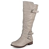  Journee Collection Damen regelmäßige und Wide-Calf Kniehohe Schnalle Reitstiefel, Beige (Taupe), 39.5 EU Breit