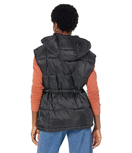 Image of Levi's Women's Quilted Megan Hooded Puffer Jacket
