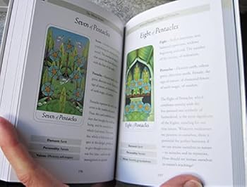 Paperback Essential Guide to the Tarot Book