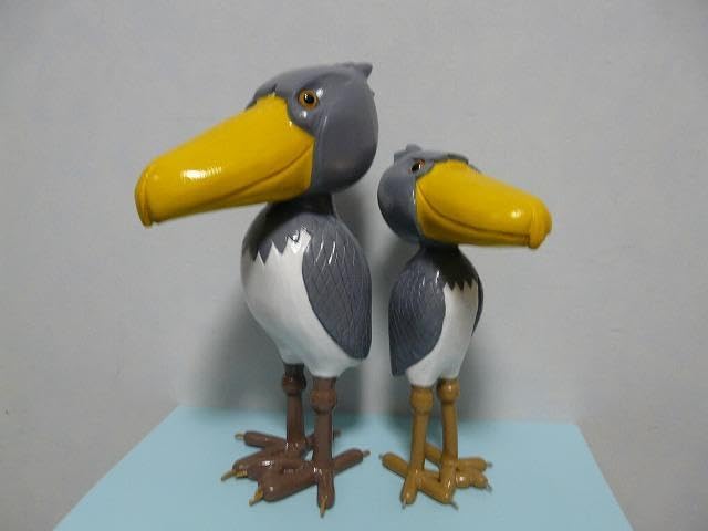 Amazon.co.jp: 木彫り 置物 ハシビロコウP GY : ホーム＆キッチン