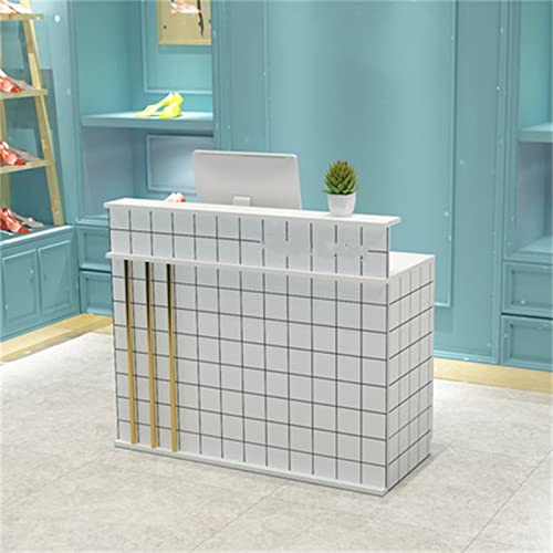 Mantieni i tuoi accessori organizzati e accessibili con i nostri spaziosi contenitori. Perfetto per riporre libri, snack e oggetti essenziali per il pranzo. Questi versatili cubi portaoggetti offrono ampio spazio per tutte le tue esigenze. Ideali per casa, ufficio o sala giochi, combinano stile e funzionalità, rendendo l'organizzazione semplice ed efficiente.