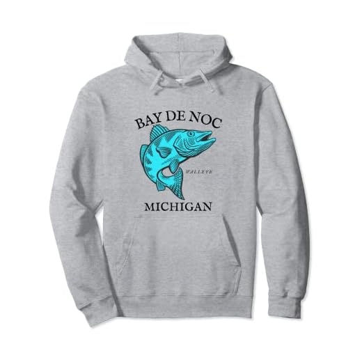 Bay de Noc Michigan Walleye Fishing Pullover Hoodie