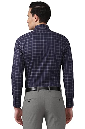 Image of Van Heusen Men's Solid Slim Fit Shirt