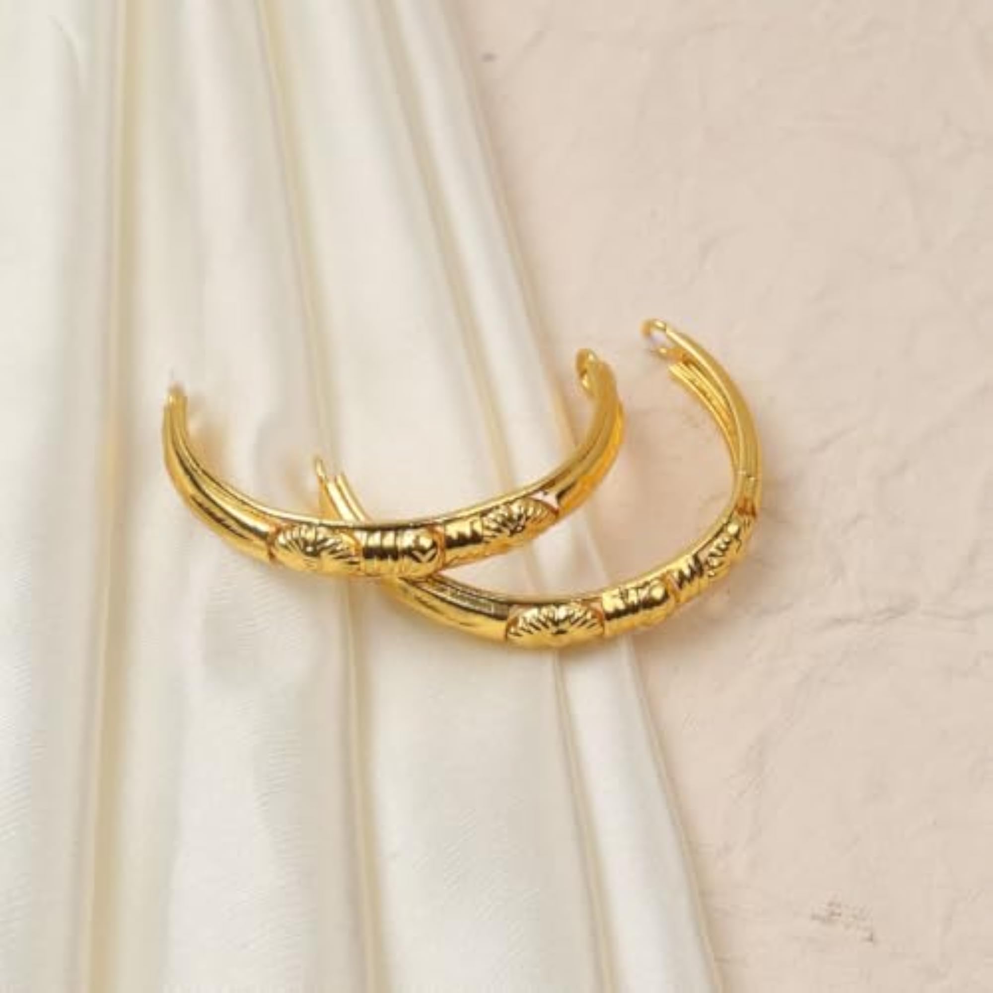 Gold Finish Decorative Kada Pair for Ganesh Decoration