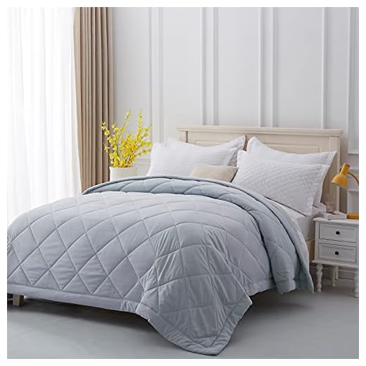 SunStyle Home Quilt Queen Gray Lightweight Comforter Reversible Bedspread for All Season Soft Cozy Quilted Blanket Down Alternative Bedding (90''x90'' Light Grey)