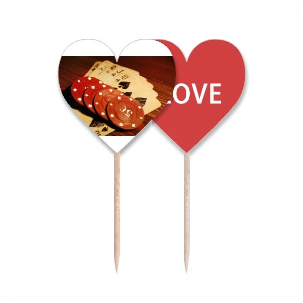 Cure-dents drapeau Love Heart pour sublimer un glaçage de cupcake