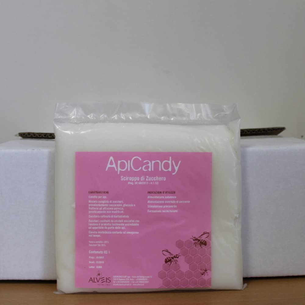 Apicandy, Candito per api da 1kg. Pacco da 12 confezioni. E' un candito a base zuccherina per api, proveniente esclusivamente da barbabietola da zucchero.