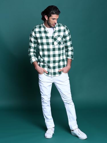 Image of THE BEAR HOUSE Men's's Checkered Flannel Shirt | Green | TBH-Intel-GR