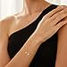 CASSIECA Pulsera Inicial de Oro con Corazón y Dijes de Letras para Mujer Imagen de CASSIECA Pulsera Inicial de Oro con Corazón y Dijes de Letras para Mujer