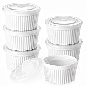 DOWAN Ramekins 8 oz Oven Safe with Lids, Creme brulee Ramekins Bowls with Covers, Porcelain White Ramekins Souffle Dishes for Baking, Stackable, Set of 6