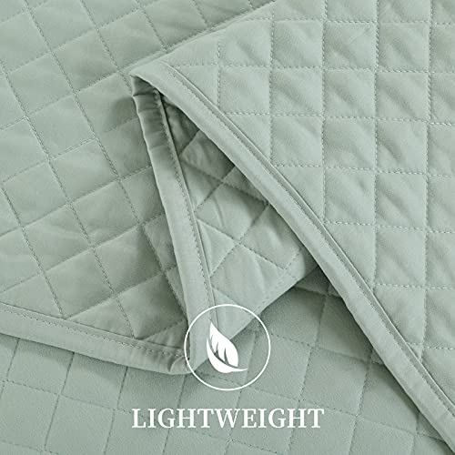 Hombys 3 Piece Oversized King Quilt Set Bedspread 120X120 Reversible Lightweight Coverlet Summer Sage Green Comforter Set (Super King(120X120),Sage Green) #TOP4