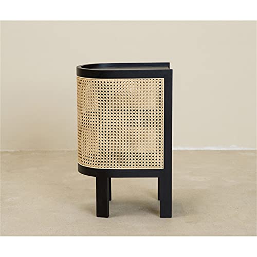 Table de chevet en rotin compacte pour optimiser une petite chambre - 7