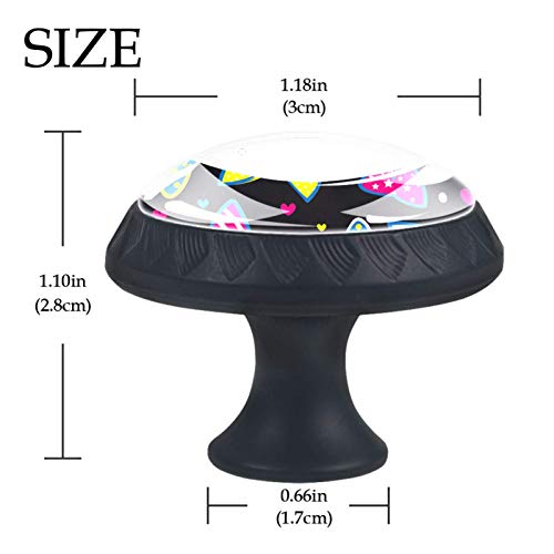 Boutons de meuble en verre noir pour relooker une commode de chambre