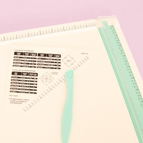 Craftelier - Gilotyna i deska do znakowania Minty Trim and Score Board, stół 30,5 x 30,5 cm (12 cali x 12"), precyzyjne nożyce z składaniem i kwadratem, idealne narzędzie do scrapbookingu i rzemiosła