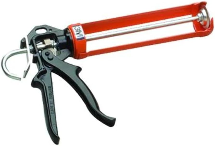 CAULKING GUN