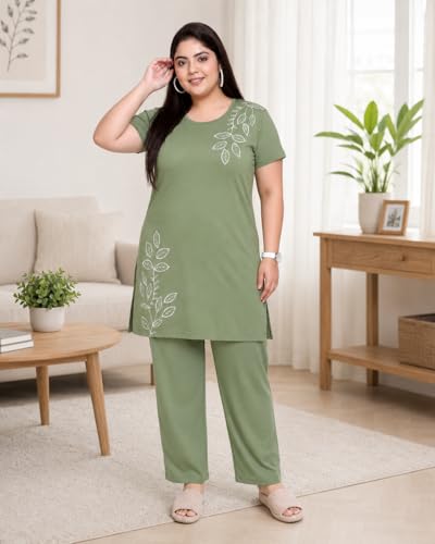 Image of In Love Women's Printed Cotton Plus Size Longline T-Shirt with Pockets | Cotton fabric - soft longline T-shirt with easy plus-size fit