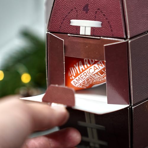 40YARDS American Football Adventskalender 2025 in 3D Football Form (maßstabsgetreu) mit 24 Türchen zum Basteln & Selbstbefüllen - Super Geschenk für Football Fans