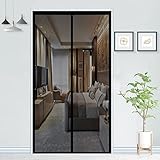 🌹🌹【Refresh Air Must】: Esta mosquitera mágica para puerta es permeable al gas y transparente. Abra la puerta y disfrute del aire fresco sin ella, la puerta con mosquitera nos protege de insectos, moscas, disfrute del verano saludable, cómodo y agradable. Esta mosca La pantalla de la puerta con cierre magnético se puede colocar fácilmente en la puerta del balcón, el dormitorio, la cocina, la habitación de los niños o la puerta corredera.